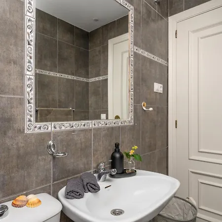 Two Bedroom, Two Bathroom, Balcony, Pool Area, View Apartment