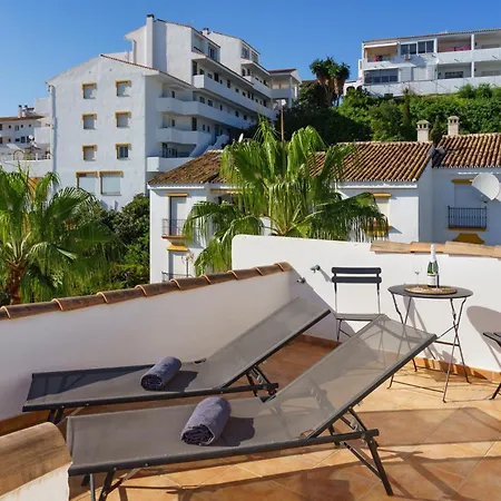 Two Bedroom, Two Bathroom, Balcony, Pool Area, View Apartment *